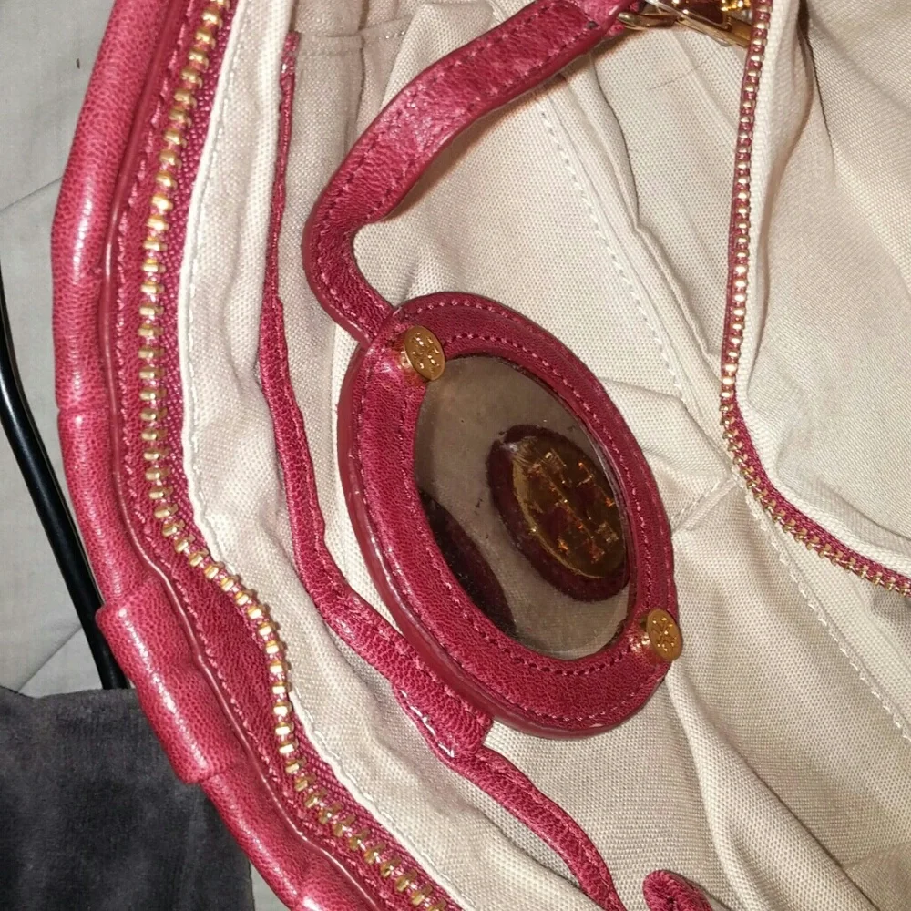 Tory Burch Red Leather Steffi Clutch Gold Logo Glam Statement Cherry Red